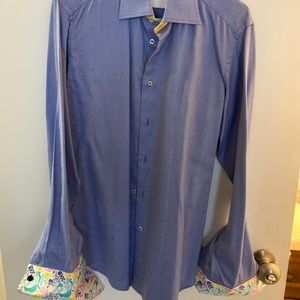 Barely worn Robert Graham button-down